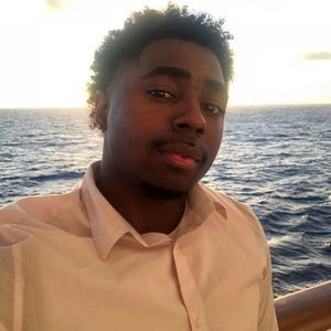 Meet your Posher, Adaireon